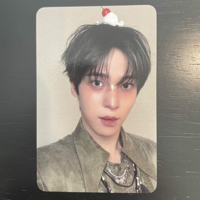 ATEEZ GOLDEN HOUR : Part.5 Cherry Cake POB Photocard Yunho