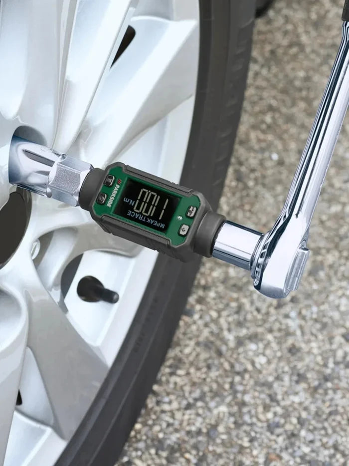 PARKSIDE Digital Torque Adaptor 40–200Nm 1/2" Drive Display & Alarms - Batteries Included